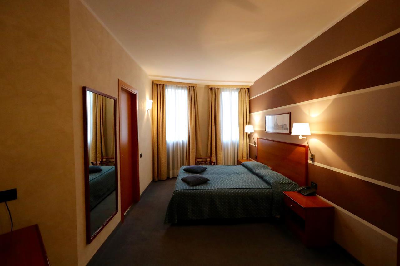 Classic Hotel Tulipano Terni Eksteriør billede